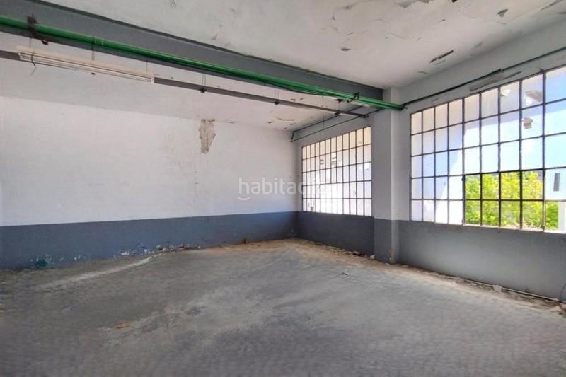 Foto a74b1e86-f517-4b3e-8c4b-ce13f345172b. Industrial building in Ibi