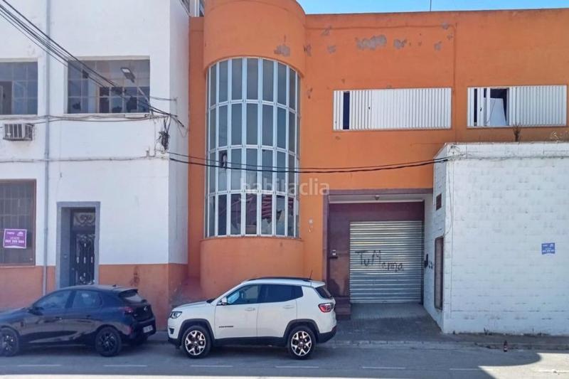 Foto d362d2a9-6485-4d55-886a-7c2e2d12c490. Industrial building in Ibi