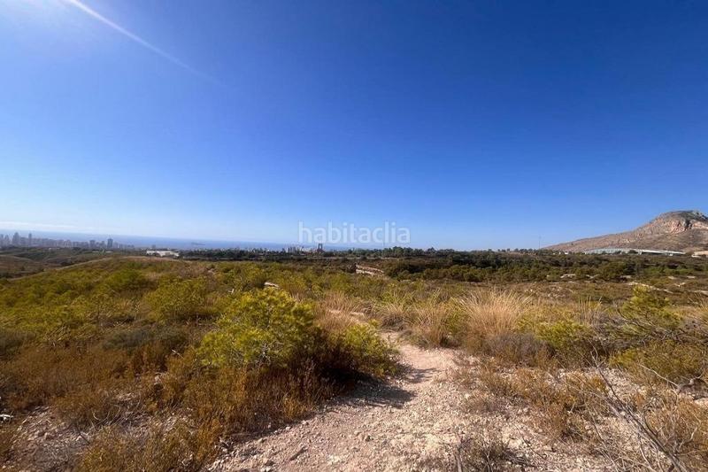 Foto 6417c28f-5db9-46e7-b391-fecdb6ecf4fa. Terreny residencial a Urbanizaciones Benidorm