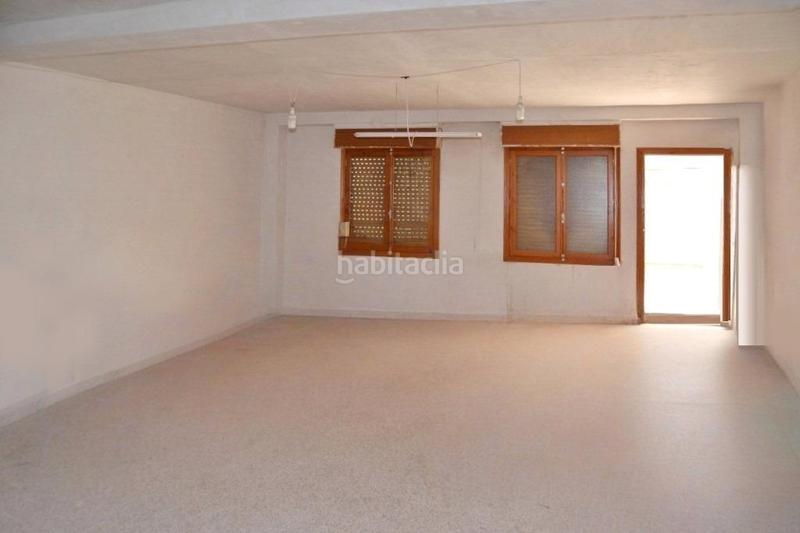 Foto c0ad798d-feb5-4b30-901c-800c2dd84052. Local comercial a calle antonio garcía cayuelas 9 a Elche / Elx