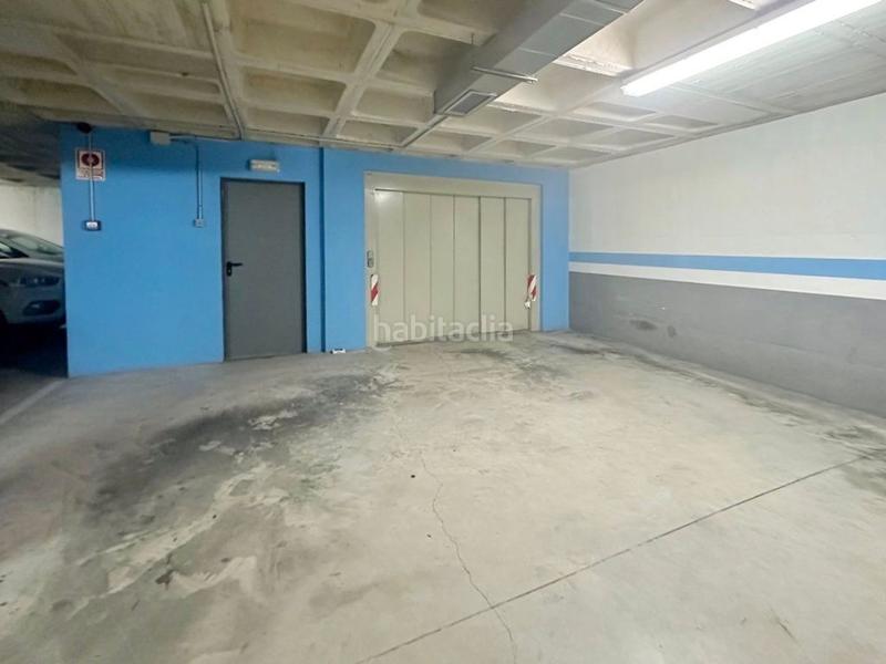 Foto 013379ab-ad21-451e-8c54-54e863b4d657. Parking coche en Campello Pueblo Campello (el)