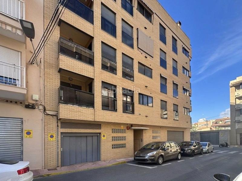 Foto cbcf3ac2-15de-4801-a66f-4f5ccad54236. Car parking in Campello Pueblo Campello (el)