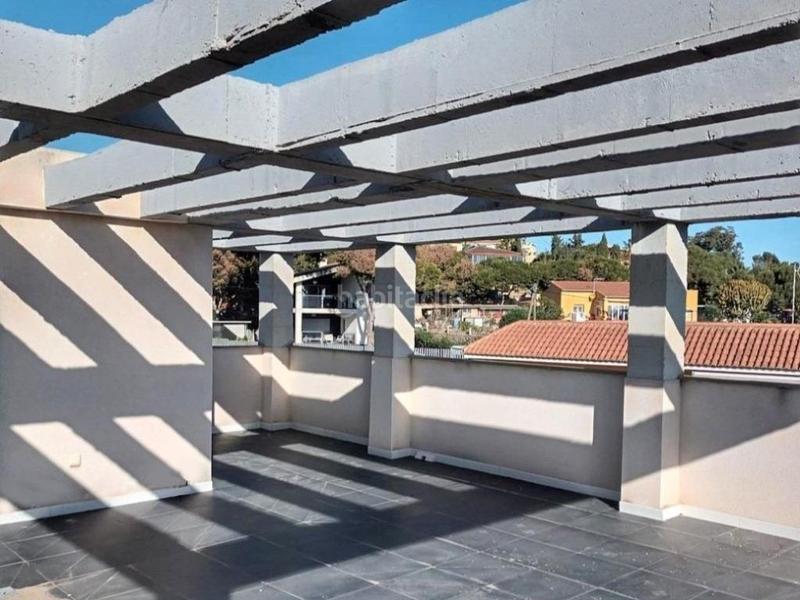 Foto b3cac083-ed20-46b9-bf1e-4cbddb207874. Casa a schiera con parcheggio in Centro Mutxamel