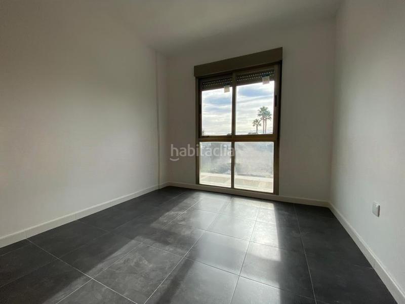 Foto bcd56c3c-6c5f-42f9-a180-335b39198856. Casa adossada amb aparcament a Centro Mutxamel