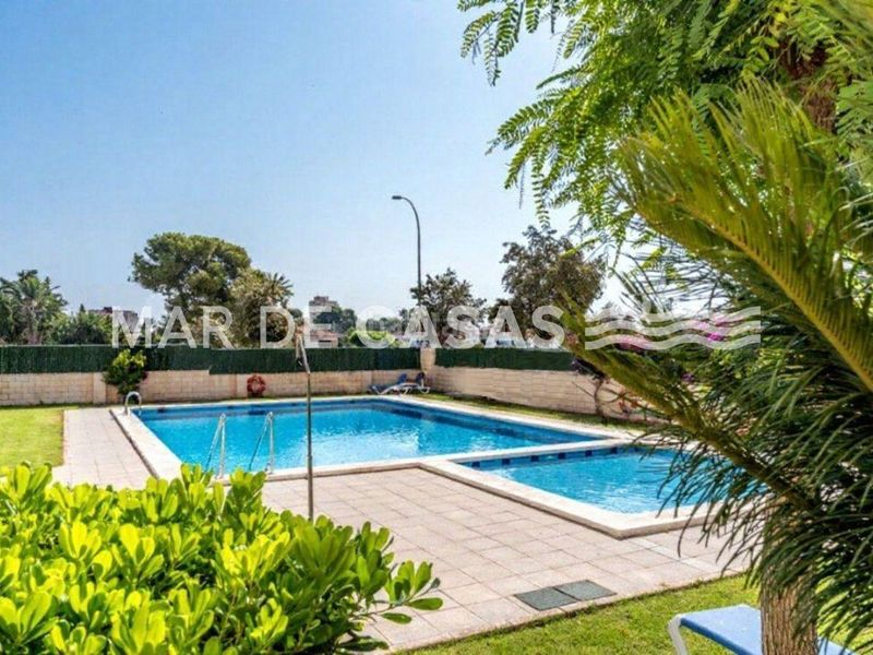 Foto 52eee2c4-124e-46e4-87b5-46c3bf3c3480. Pis amb aparcament piscina a PAU 5 Alicante