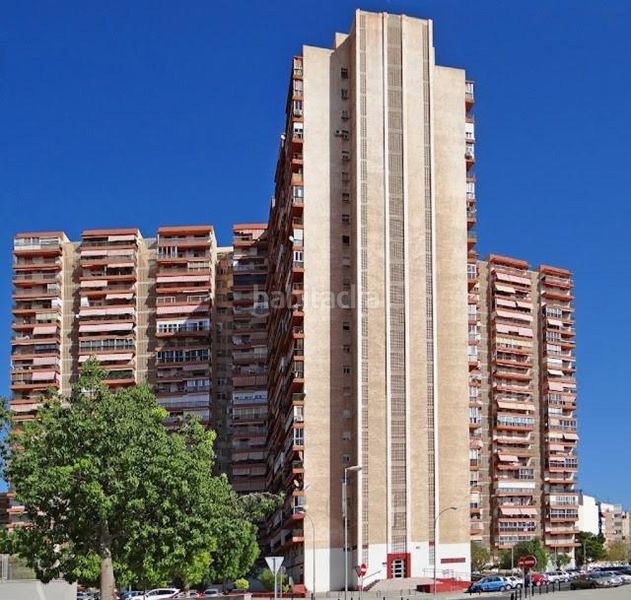 Foto 35192974-3878-4a65-8a62-efcb81fbb208. Pis a Santo Domingo Alicante