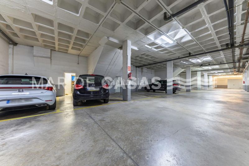 Foto 4cc98310-ed35-474b-aaa7-b4397ff417b1. Casa adossada amb aparcament a El Travaló - Martínez Valero Elche / Elx