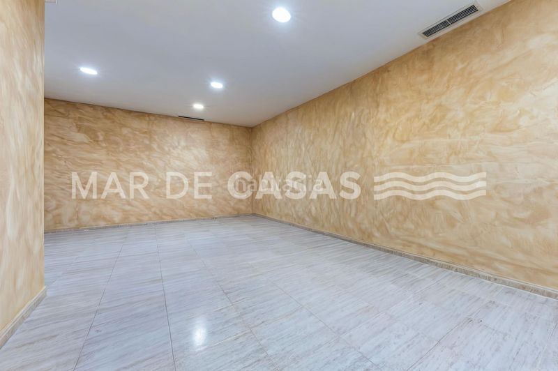 Foto 9472fbb3-566d-42a1-8f1e-5243d680c154. Casa adossada amb aparcament a El Travaló - Martínez Valero Elche / Elx