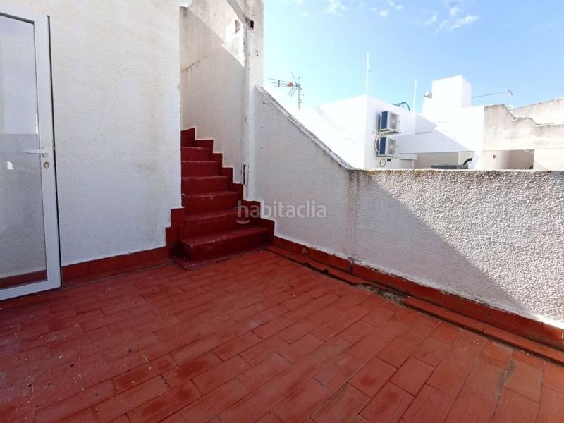 Foto 4dc3e701-fcf9-493a-b077-8b870b0291d5. Casa adossada amb piscina a Pueblo Español-Coveta Fumá Campello (el)