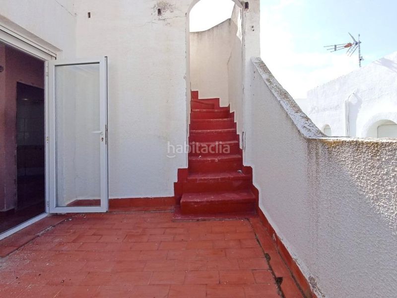 Foto 6ce2904a-3700-4ff0-8fd2-01f704cb3f9f. Casa adossada amb piscina a Pueblo Español-Coveta Fumá Campello (el)