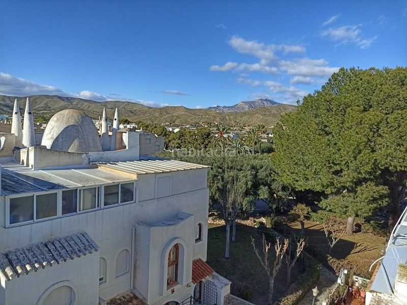 Foto d4d0ce09-e3ed-4d23-9195-e22a7966eee0. Casa adossada amb piscina a Pueblo Español-Coveta Fumá Campello (el)