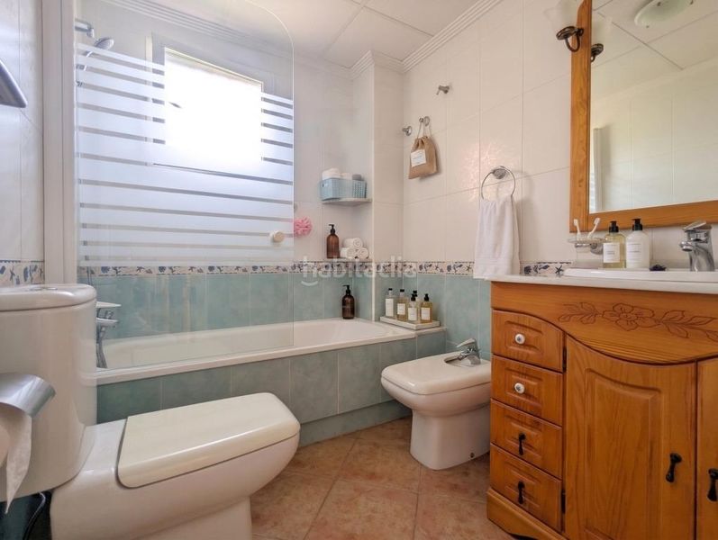 Foto d5c6f6af-2074-4374-948d-fa93eb505b2a. Xalet amb aparcament piscina a Bonalba-Cotoveta Mutxamel