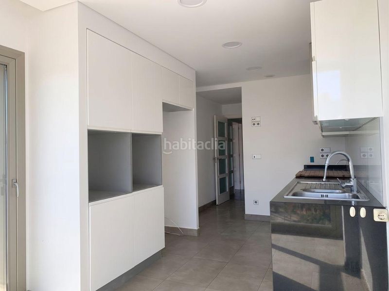 Foto 747fe8d7-7b5d-48a8-b938-553bee577f35. Pis a Plaza Crevillente - Antiguos Juzgados - El Asilo Elche / Elx