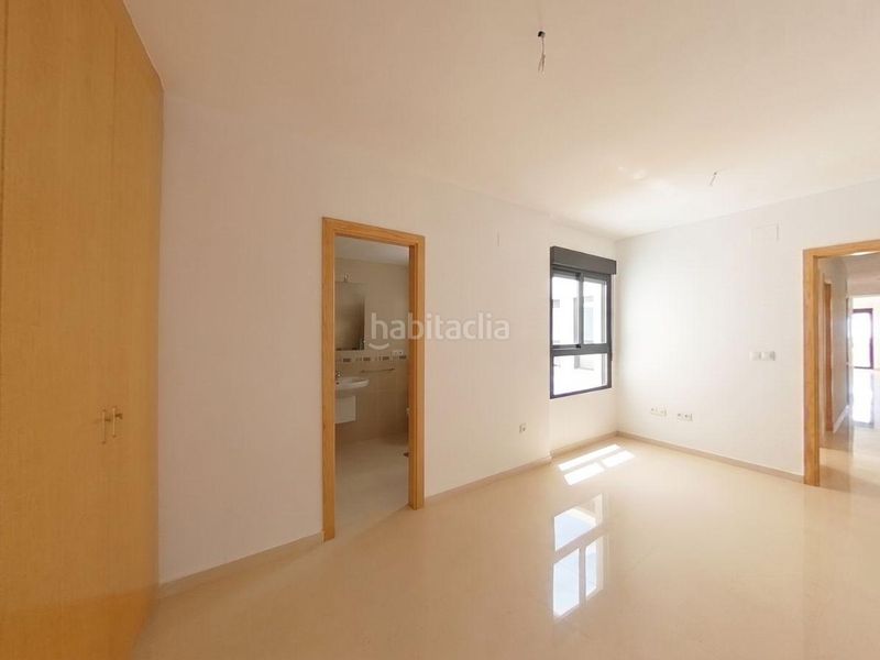 Foto c33e0fb5-7b31-47b5-b133-9d2841a15473. Pis a Platja de Vila Joiosa Vila Joiosa (la)
