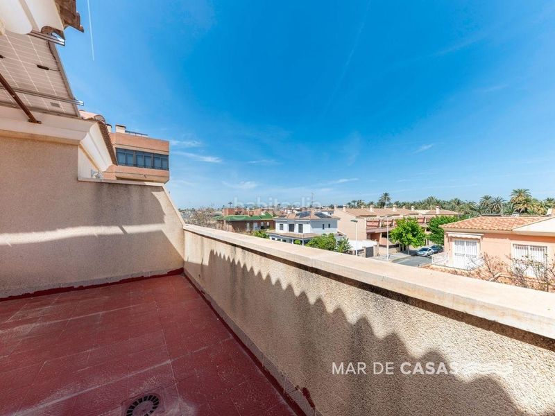 Foto a5099c65-19e0-456e-8530-de59370d4add. Casa adossada amb aparcament a El Travaló - Martínez Valero Elche / Elx