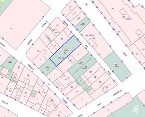 Terreny residencial  Carrer parc