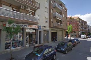Local commercial  Carrer palauet. Espacioso local en venta situado en calle palauet