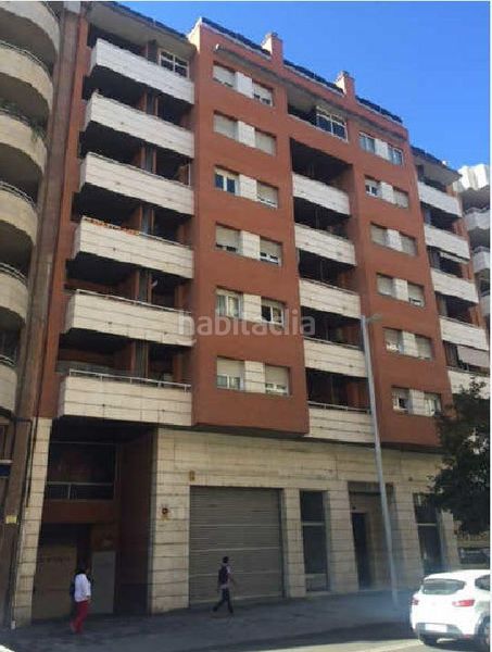 Foto 6870ef24-9611-4082-9b03-ee589852d80c. Local comercial a Príncep de Viana-Clot-Xalets Humbert Torres Lleida