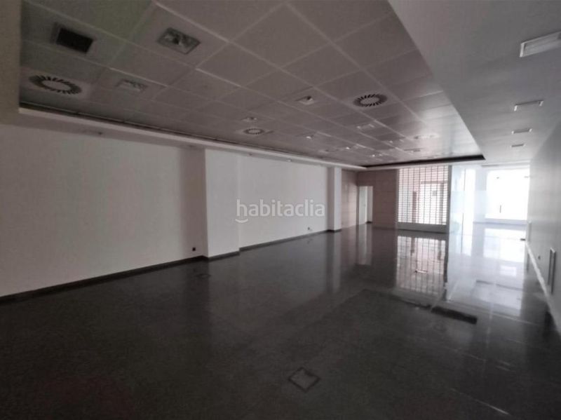 Foto 581a9a02-8a2e-4636-b8bc-1e7605f24ef0. Local comercial a Instituts-Universitat Lleida