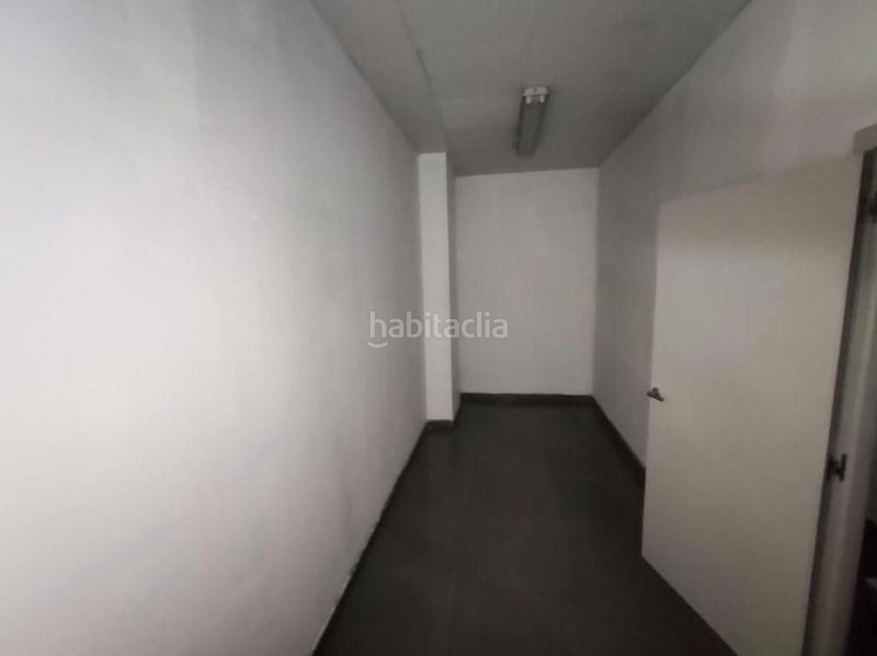 Foto b3ce6cbd-6304-4e34-970f-e0f6633ff670. Local comercial a Instituts-Universitat Lleida