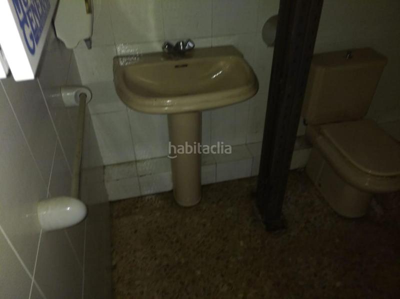 Foto cfb8a945-17d9-43e5-8e74-e3a01d39a085. Local comercial a La Bordeta Lleida