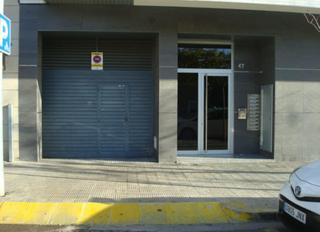 Parking voiture  Carrer del centre