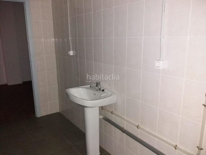 Foto d14fe9a3-5948-4a7f-8f11-f8d01333611f. Local comercial a Instituts-Universitat Lleida