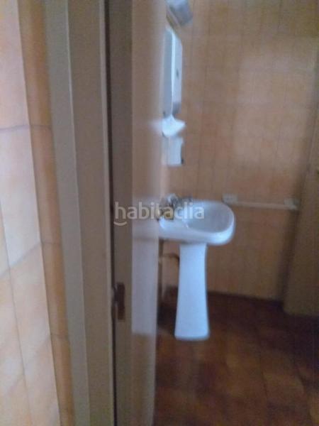 Foto 2f1c8bd4-5ea6-4f47-8b47-0d04befd2600. Local comercial en Cappont Lleida