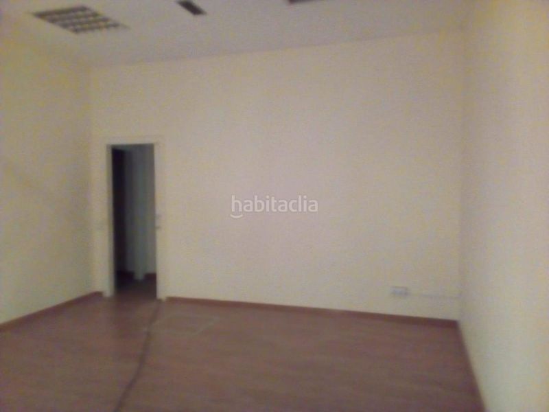 Foto 57f5a4b0-c384-4f65-ac05-46e996fea9af. Local comercial a Instituts-Universitat Lleida