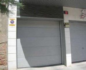 Parking voiture  Carrer palauet. Parking con trastero