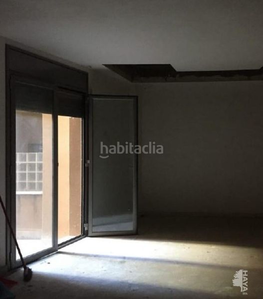 Foto 485384b8-e247-4fbb-b07e-f5a5771ee281. Local comercial a Centre Històric Lleida