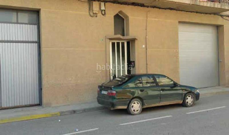 Foto dbb6a66e-cd1d-4109-ac76-153b3aefa9a8. Aparcament cotxe a Alguaire