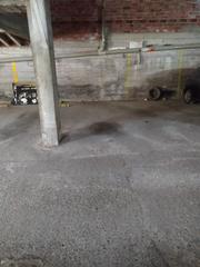 Aparcament cotxe a Magraners. Espaciosa plaza de parking en la zona de magraners