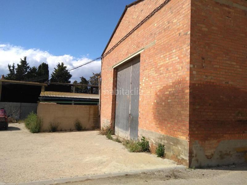 Foto 06829c20-f0cc-44c6-9b43-40d83ee91597. Bâtiment à usage industriel dans Torrefarrera