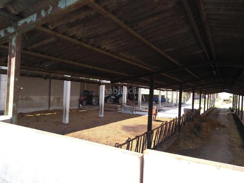 Foto c7df909d-280b-4804-9008-677e84be4fac. Bâtiment à usage industriel dans Torrefarrera