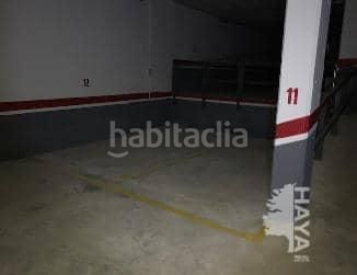 Foto ce84dd21-b3b9-4b43-b47d-858a3004c86d. Aparcament cotxe a Albatàrrec