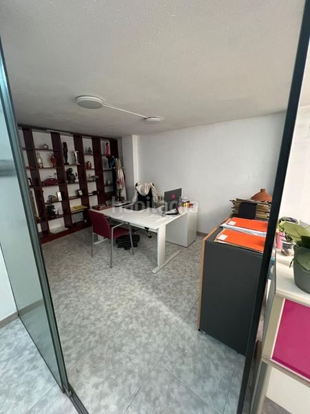 Foto 646fa35d-2c72-4f7d-a977-9f8fc4986194. Local comercial a Instituts-Universitat Lleida