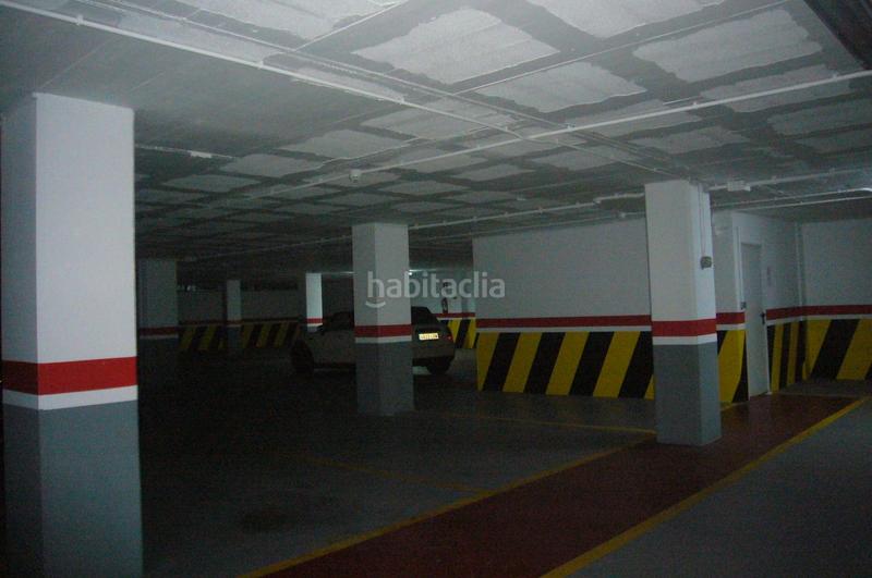 Foto 044dfa5f-f0d4-4b67-913f-213feac57a0d. Parking coche plaza de garaje en venta en Cappont! en Lleida