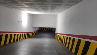 Aparcament cotxe  Carrer de pere de cabrera. Plaza de garaje en venta en cappont