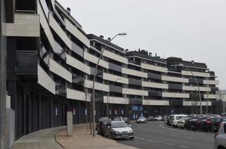 Parking coche  Carrer de pere de cabrera. Plaza de garaje en venta en cappont