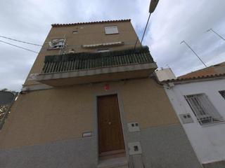 Casa  Carrer camp. Chalet independiente en lleida