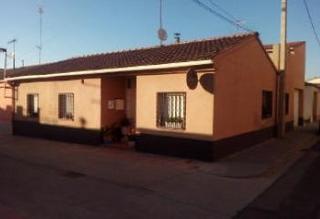 Casa  Carrer del príncep de viana. Casa planta baja en venta en almacelles para inversores