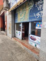 Lloguer Local Comercial  Carrer de les corts catalanes. Local de alquiler