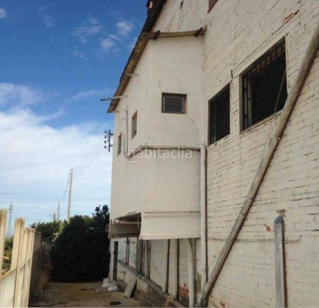 Foto 6eb1bab7-9134-4f21-9ab0-c549abe7558b. Local comercial a Tàrrega