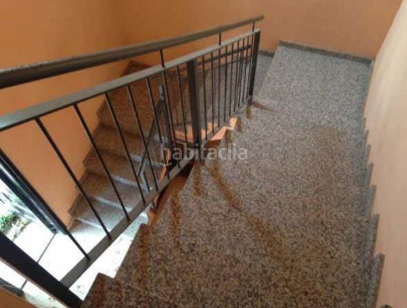 Foto a8a5a31f-46cf-467d-bbe0-d64186b80791. Local comercial a Tàrrega
