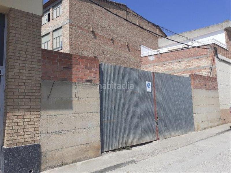 Foto ae16e4d1-2b1f-4e2c-b0d0-2164f6c0e02f. Industrial building in Aitona