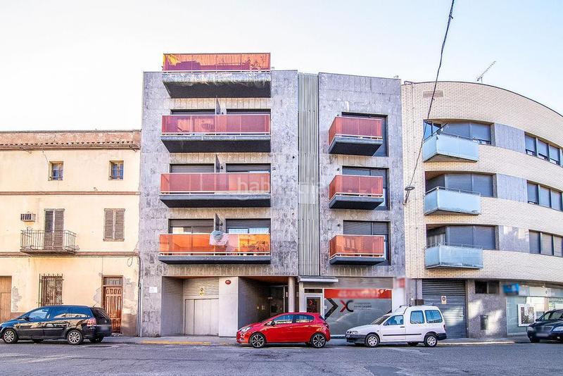 Foto f79a4934-0441-4166-8920-7a4a85a52064. Parking voiture dans Centre Històric Lleida