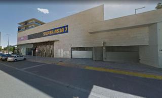 Aparcament cotxe  Carrer de guillem de beziers. Plaza de parking en cappont