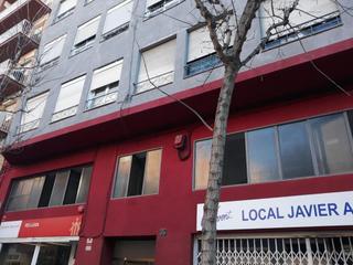 Business premise  Carrer de la mariola. Locales en lleida