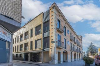 Rez-de-chaussée  Carrer del segle xx. Promoción tárrega piso con garaje